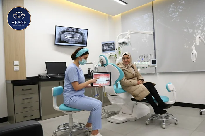 طراحی دیجیتال لبخند در فرشته